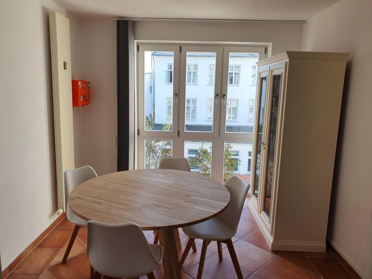 Das Appartement Inselliebe Ruegen Inkl Sauna Und 3H Taeglich Eintritt Ahoi Schwimmbad Sellin  Extérieur photo